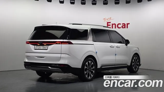 Kia Carnival 2022 thumb 2