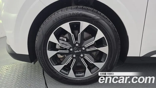 Kia Carnival 2022 thumb 5