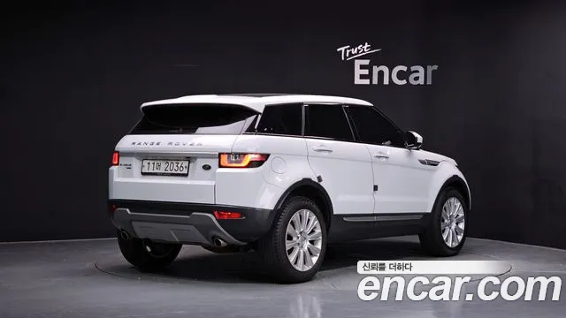 Land Rover Range Rover Evoque 2018 thumb 2