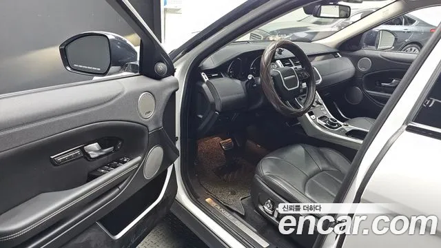Land Rover Range Rover Evoque 2018 thumb 10