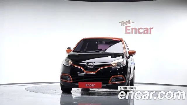 Renault-KoreaSamsung Captur 2014 thumb 2