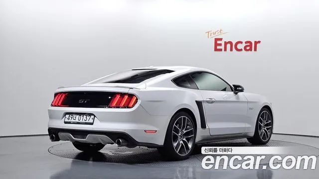 Ford Mustang Mach-E 2017 thumb 2