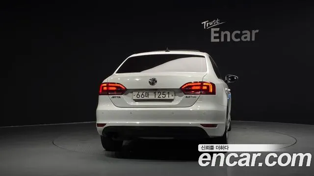 Volkswagen Jetta 2014 thumb 4
