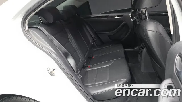Volkswagen Jetta 2014 thumb 11