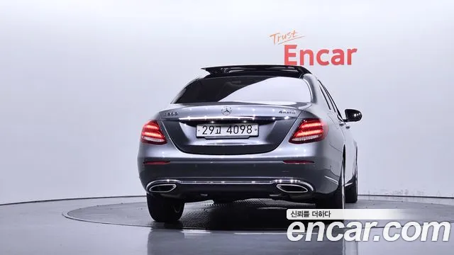 Mercedes-Benz E-Класс 2019 thumb 4