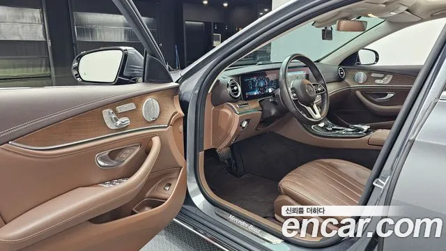 Mercedes-Benz E-Класс 2019 thumb 10