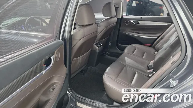 Hyundai Grandeur 2017 thumb 11