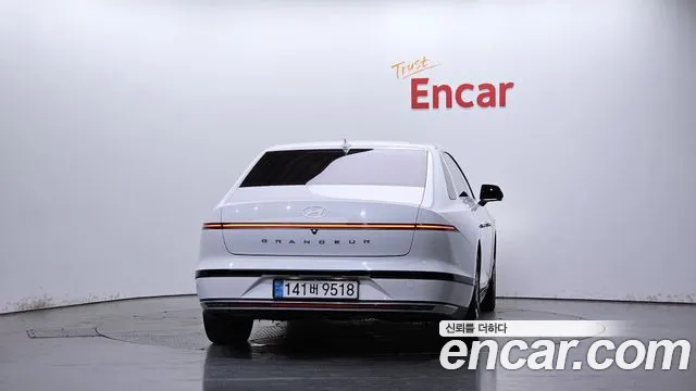 Hyundai Grandeur 2023 thumb 4