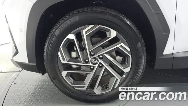 Hyundai Tucson 2025 thumb 4
