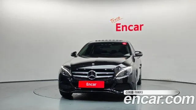 Mercedes-Benz C-Класс 2017 thumb 3