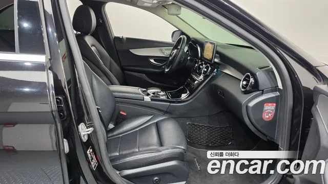 Mercedes-Benz C-Класс 2017 thumb 11