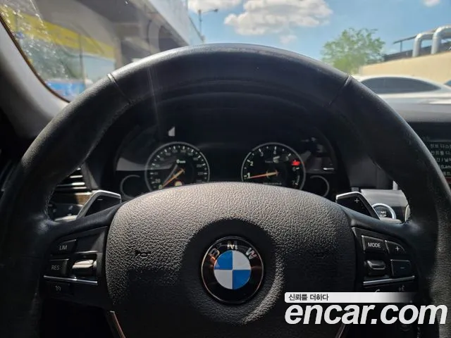 BMW 5-Series 2014 thumb 5