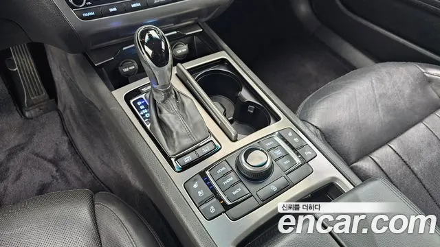 Hyundai Genesis 2015 thumb 9