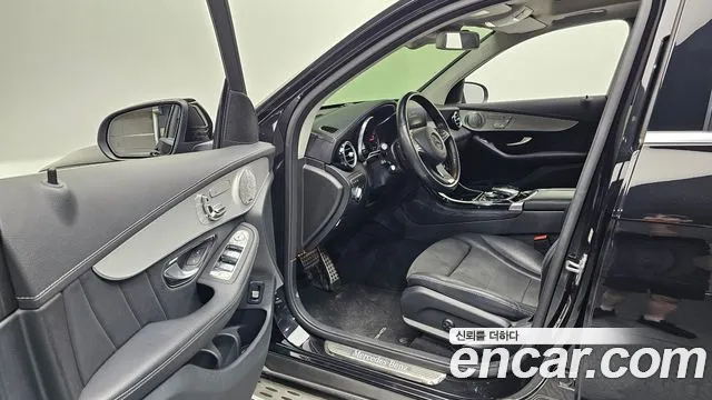 Mercedes-Benz GLC 2019 thumb 10