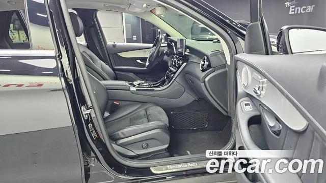 Mercedes-Benz GLC 2019 thumb 11