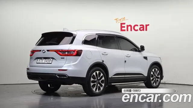 Renault-KoreaSamsung Koleos 2017 thumb 2