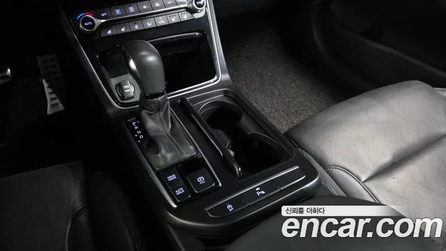 Hyundai Grandeur 2017 thumb 9