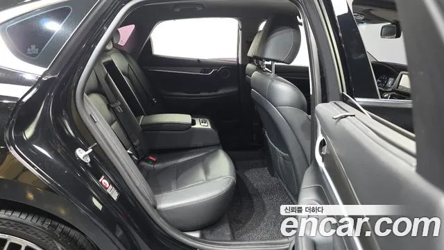 Hyundai Grandeur 2017 thumb 12