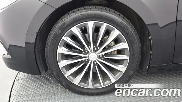 Hyundai Grandeur 2014 thumb 5