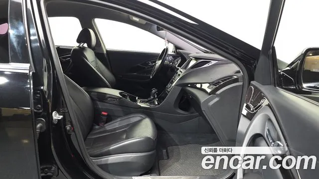 Hyundai Grandeur 2014 thumb 11