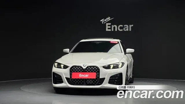BMW 4-Series 2025 thumb 2