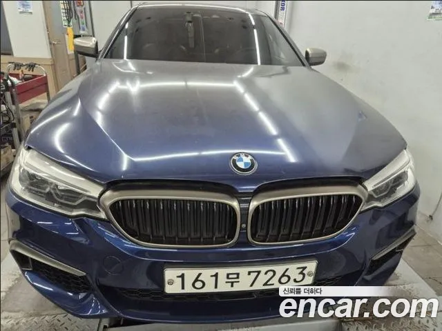 BMW 5-Series 2019 thumb 7