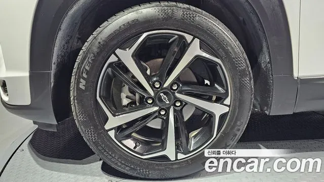 ChevroletGMDaewoo TrailBlazer 2021 thumb 5