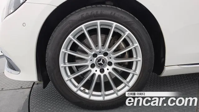 Mercedes-Benz E-Класс 2022 thumb 5