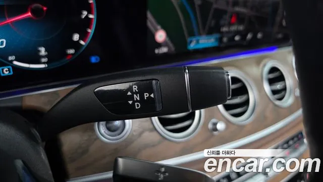 Mercedes-Benz E-Класс 2022 thumb 9