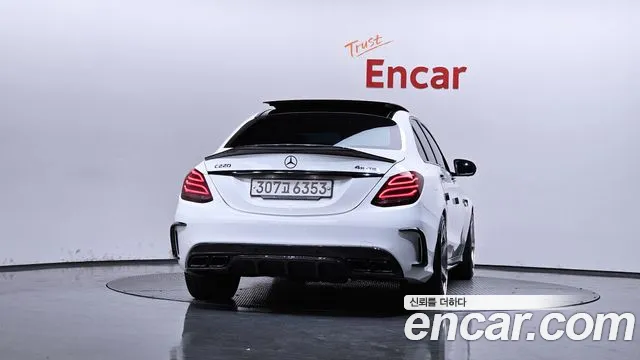 Mercedes-Benz C-Класс 2017 thumb 4