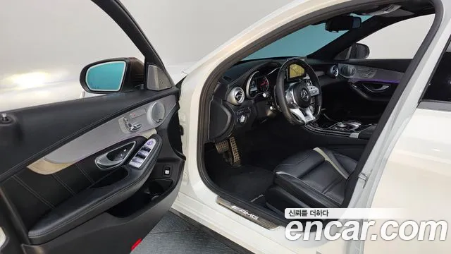 Mercedes-Benz C-Класс 2017 thumb 10