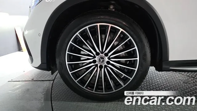 Mercedes-Benz GLC 2025 thumb 5