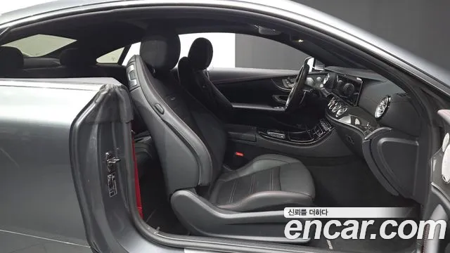 Mercedes-Benz E-Класс 2021 thumb 11