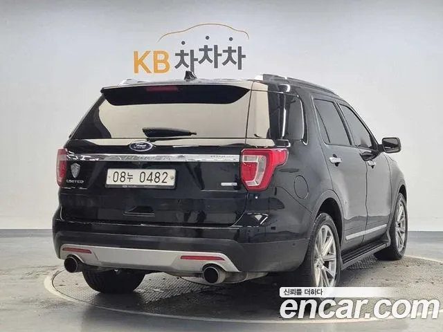 Ford Explorer 2016 thumb 3