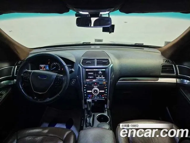 Ford Explorer 2016 thumb 7