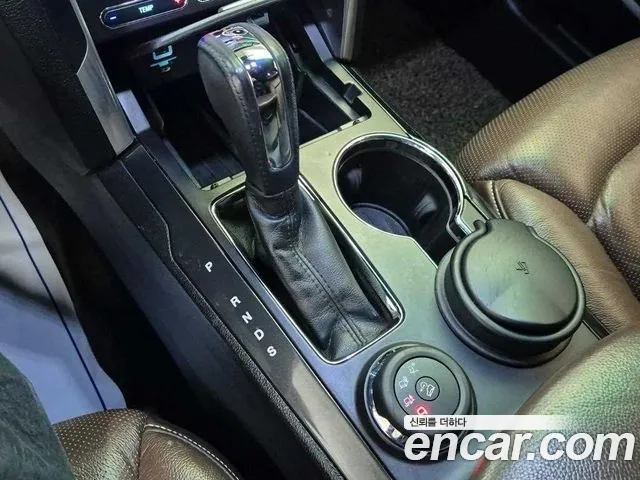 Ford Explorer 2016 thumb 8