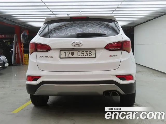 Hyundai Santa Fe 2015 thumb 3