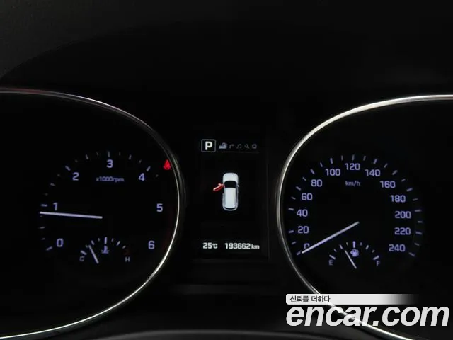 Hyundai Santa Fe 2015 thumb 8