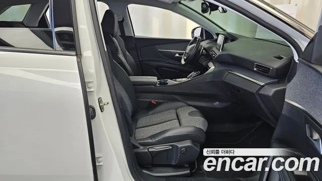 Peugeot 3008 2019 thumb 11