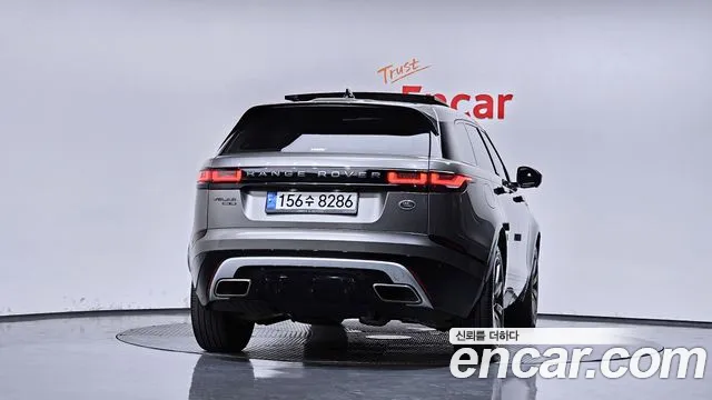 Land Rover Range Rover Velar 2018 thumb 4
