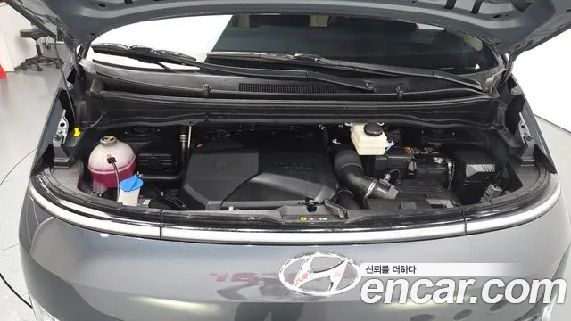 Hyundai Staria 2022 thumb 5