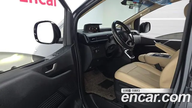 Hyundai Staria 2022 thumb 9