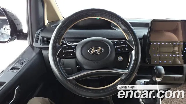 Hyundai Staria 2022 thumb 11