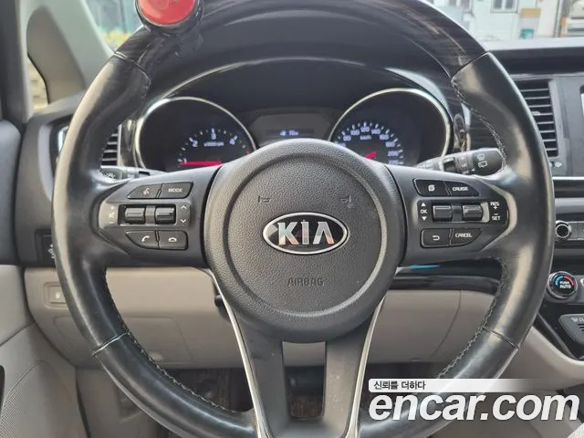 Kia Carnival 2020 thumb 10