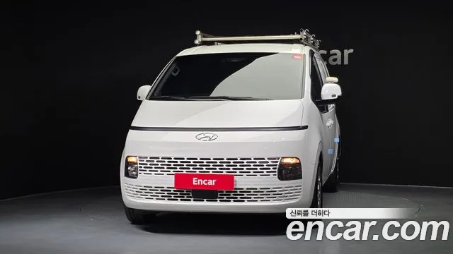 Hyundai Staria 2021 thumb 3
