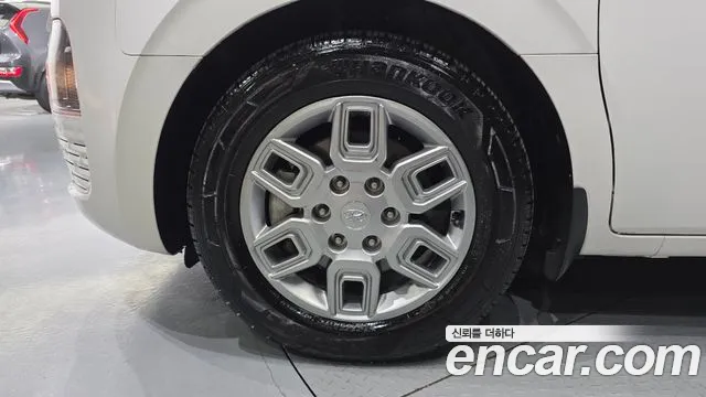 Hyundai Staria 2021 thumb 5