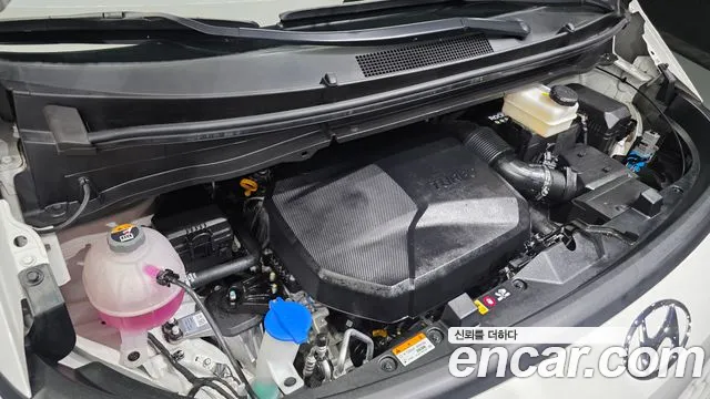 Hyundai Staria 2021 thumb 6