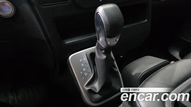 Hyundai Staria 2021 thumb 9