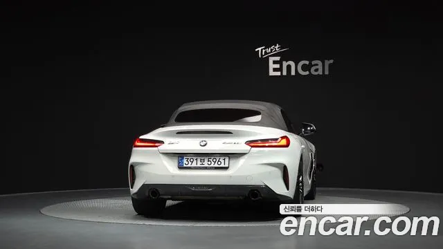 BMW Z4 2023 thumb 4