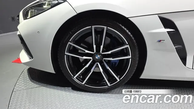 BMW Z4 2023 thumb 5